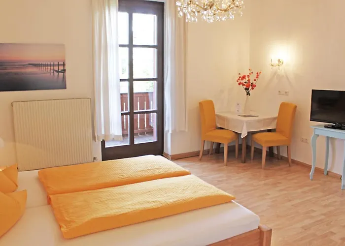 Pension Stoi Budget Guesthouse Innsbruck
